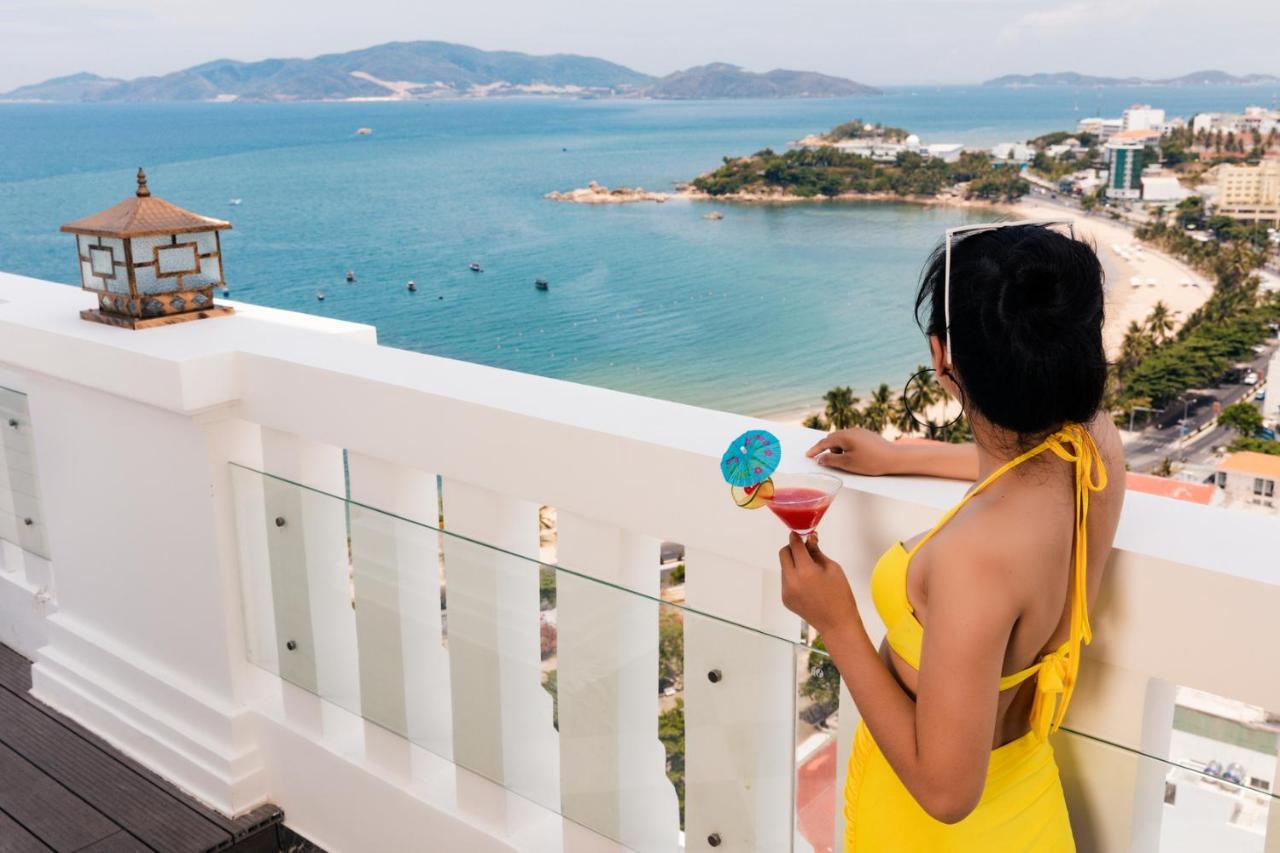 Aston Nha Trang City Hotel Exterior foto